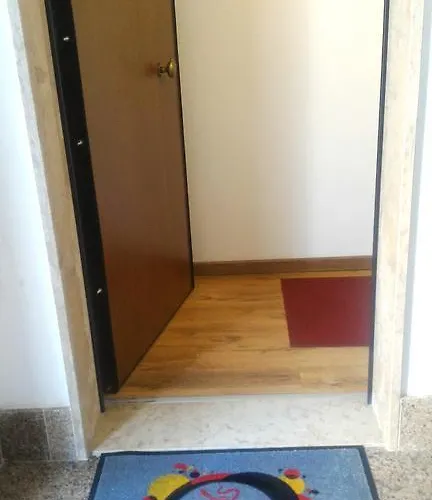 בית הארחה Holidays 3*