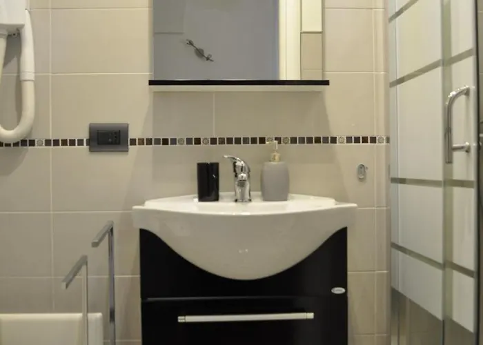 Holidays בית הארחה 3*