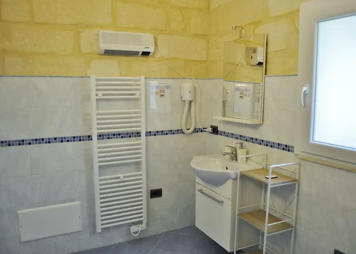 Holidays בית הארחה 3*