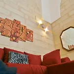 بيت ضيافة Holidays ليتشي