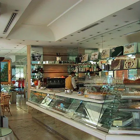 Holidays Konukevi Lecce