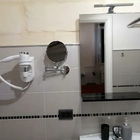 Holidays Konukevi Lecce